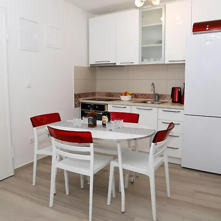 With A Parking Space Podstrana, Split - 20280 Apartamento *